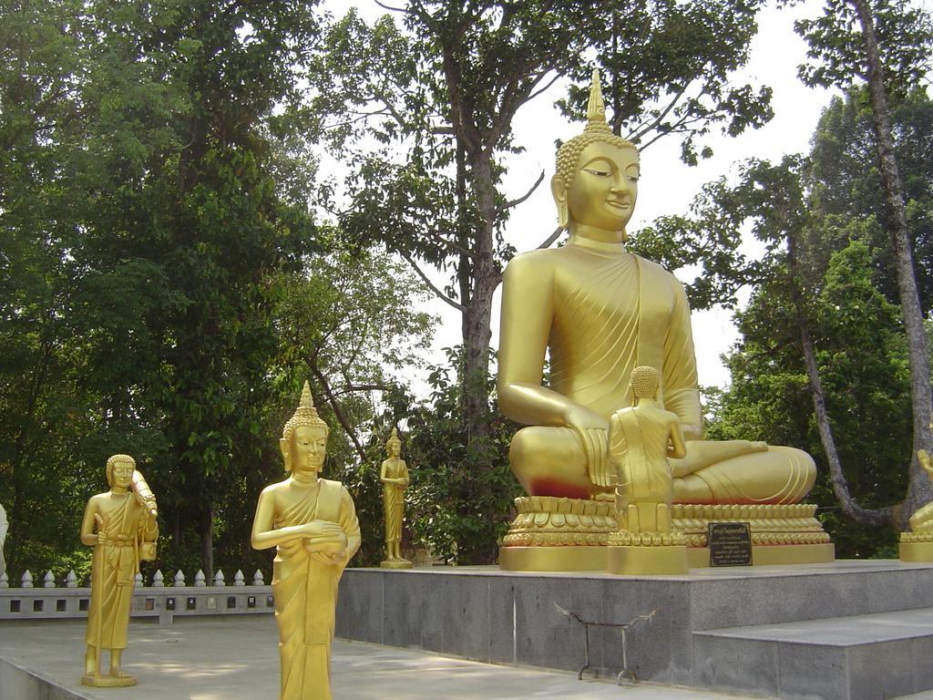 Mini-Golf **** & Resort Ubon Ratchathani Exterior photo