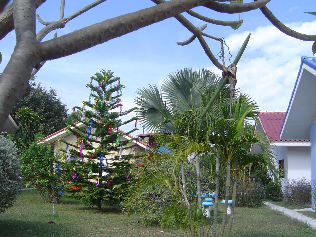 Mini-Golf **** & Resort Ubon Ratchathani Exterior photo