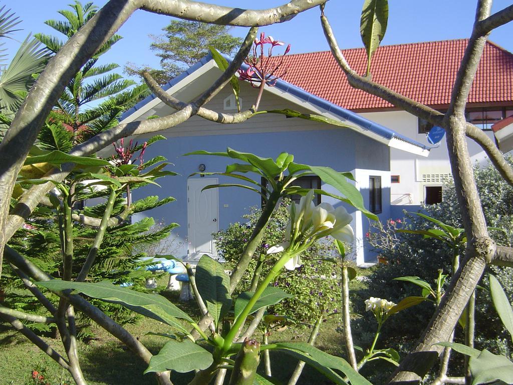 Mini-Golf **** & Resort Ubon Ratchathani Exterior photo