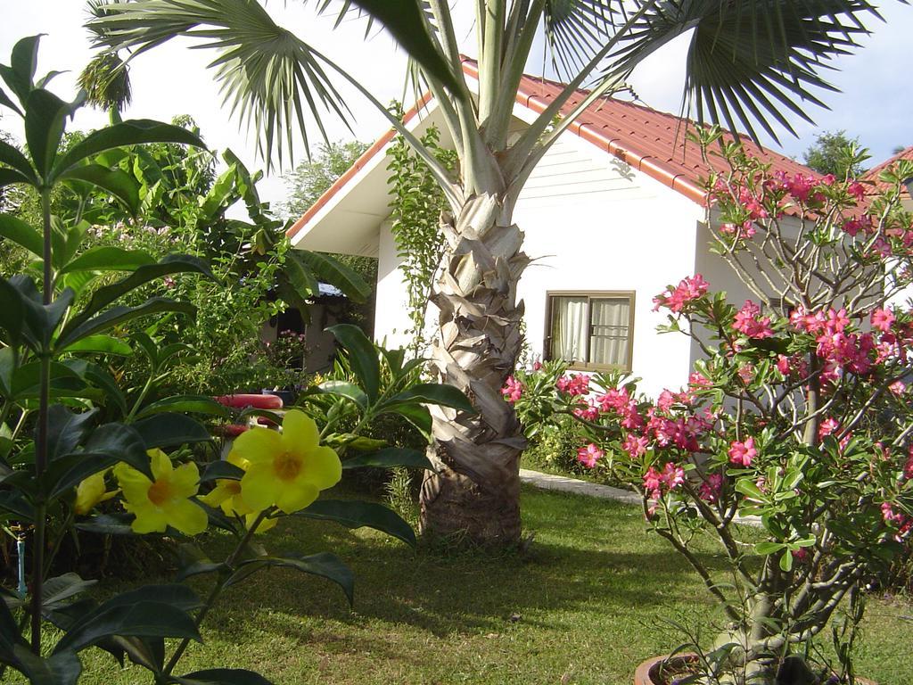 Mini-Golf **** & Resort Ubon Ratchathani Exterior photo